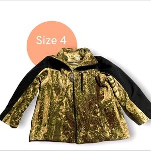 Bass Pro Shop, Youth Sweater Size 4